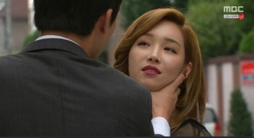 연민정 멱살 뻔뻔 악녀 드라마 가소롭다
<script src=